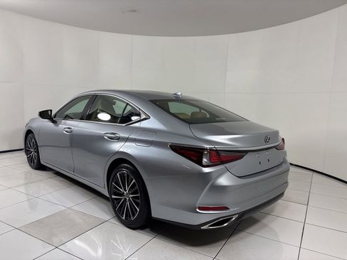 Used 2023 Lexus ES 350 w/ Premium Package image 3