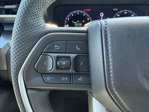 Certified 2025 Toyota Tacoma TRD Off-Road w/ TRD Off Road Upgrade Package AWD/4WD image 35