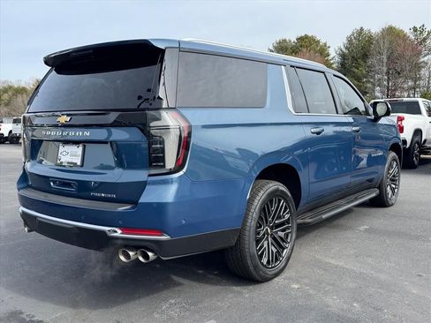 New 2025 Chevrolet Suburban Premier AWD/4WD image 3