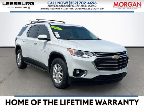 Used 2021 Chevrolet Traverse LT FWD image 1
