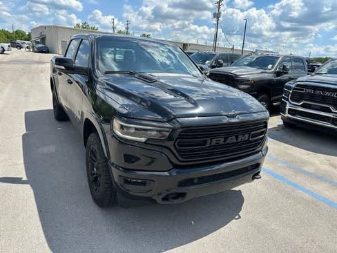 Used 2020 RAM 1500 Limited w/ Black Appearance Package AWD/4WD image 25