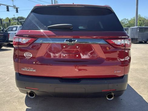 Used 2020 Chevrolet Traverse RS FWD image 6