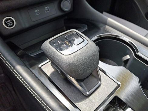 Used 2023 Nissan Rogue SL w/ SL Premium Package image 17