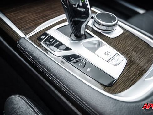 Used 2020 BMW 740i w/ Cold Weather Package RWD image 20
