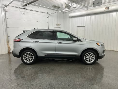 Used 2023 Ford Edge SEL AWD/4WD image 32