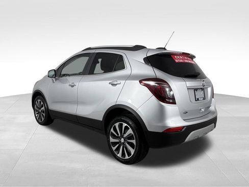 Used 2021 Buick Encore Preferred FWD image 5