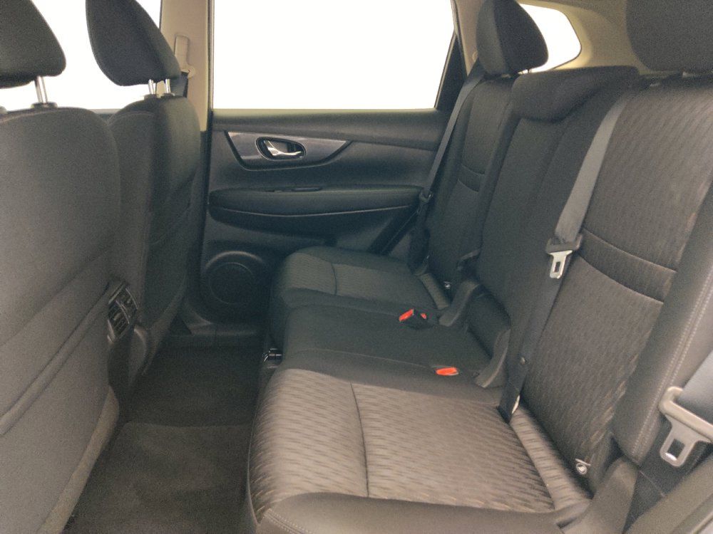 Used 2018 Nissan Rogue SV FWD image 18