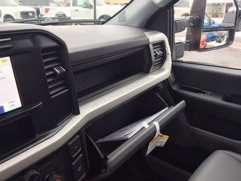 Used 2024 Ford F350 XL w/ Snow Plow Prep Package image 45