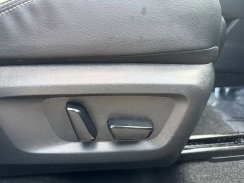 Used 2022 Nissan Rogue SL image 16