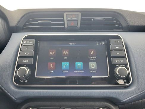 New 2025 Nissan Versa SV w/ Trunk Package FWD image 24