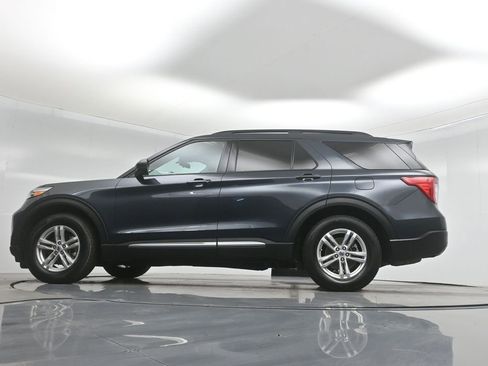 Certified 2022 Ford Explorer XLT image 55