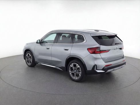 Used 2025 BMW X1 xDrive28i w/ Convenience Package AWD/4WD image 4