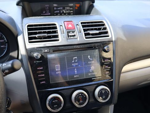 Used 2017 Subaru Forester 2.5i Premium AWD/4WD image 7