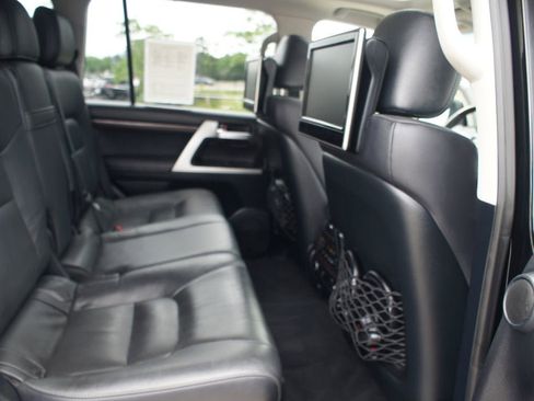 Used 2019 Toyota Land Cruiser AWD/4WD image 24