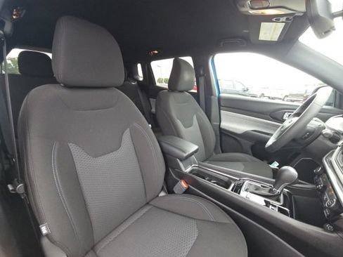 Used 2024 Jeep Compass Sport AWD/4WD image 18
