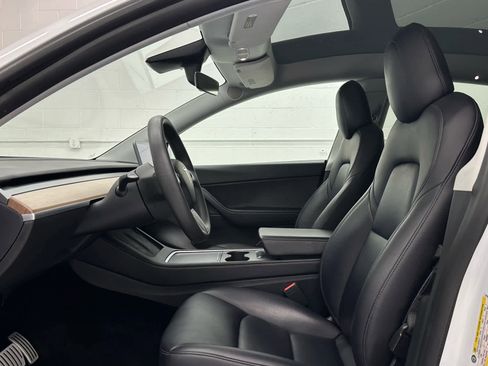 Used 2021 Tesla Model Y Performance image 11