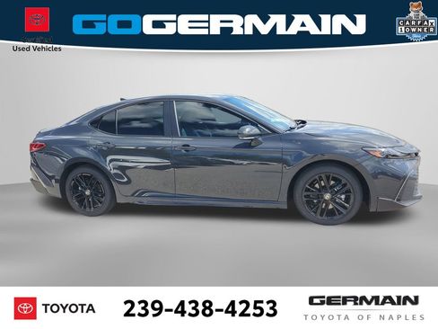 Used 2026 Toyota Camry SE w/ Convenience Package FWD image 5