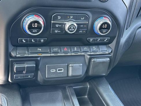 Used 2021 GMC Sierra 2500 AT4 w/ AT4 Preferred Package AWD/4WD image 35