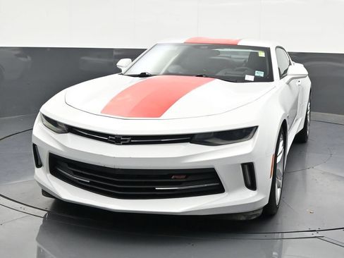 Used 2016 Chevrolet Camaro LT RWD image 9