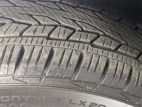 Used 2020 Chevrolet Suburban Premier image 7