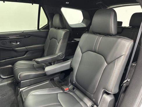 Certified 2025 Honda Pilot TrailSport image 30