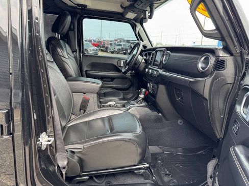 Used 2021 Jeep Wrangler Unlimited Sahara AWD/4WD image 61