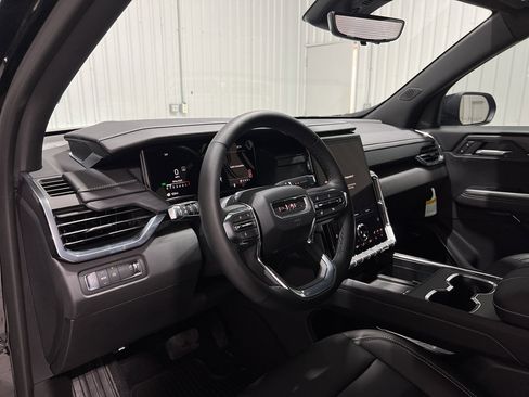 New 2026 GMC Acadia Elevation w/ Elevation Premium Package image 8