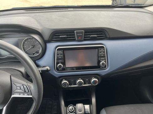 Used 2023 Nissan Versa SV image 18