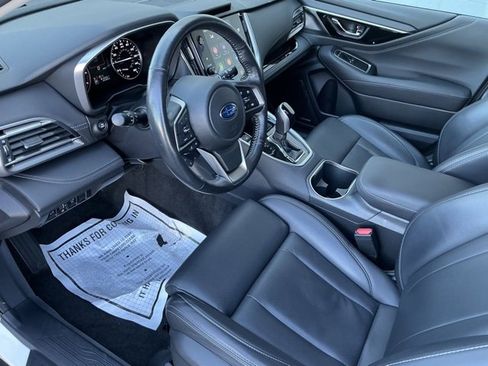 Used 2021 Subaru Outback Limited image 13