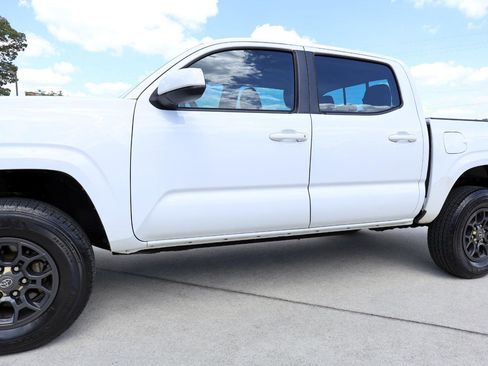 Used 2016 Toyota Tacoma SR w/ SR Convenience Package RWD image 32