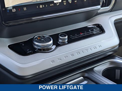 New 2026 Ford Expedition Active RWD image 38