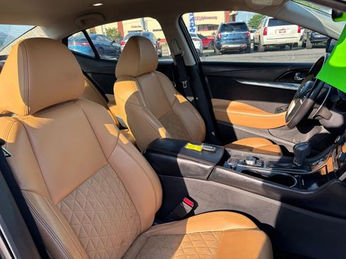 Used 2016 Nissan Maxima SR image 10