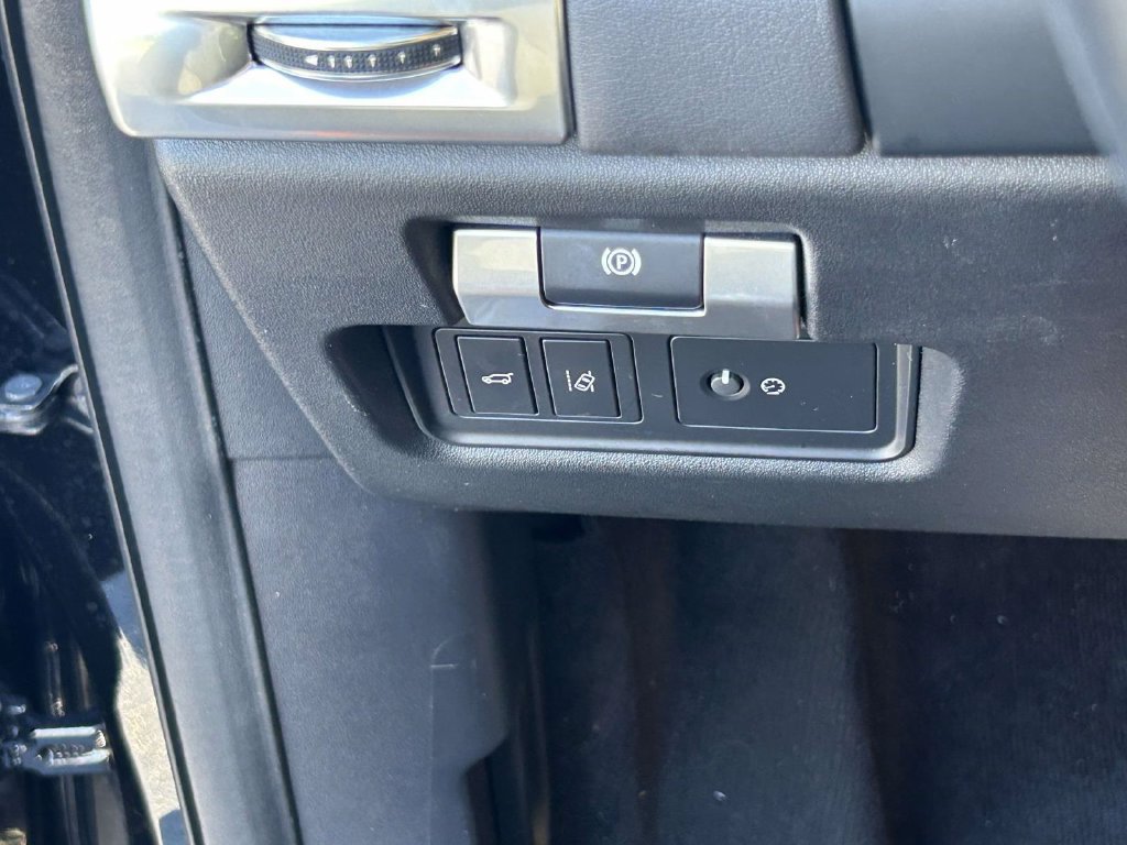 Used 2020 Jaguar E-PACE SE AWD/4WD image 20