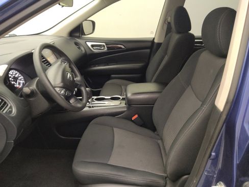 Used 2020 Nissan Pathfinder S FWD image 17