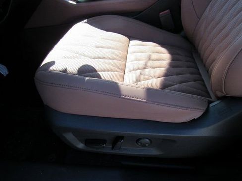 New 2026 Mitsubishi Outlander SEL FWD image 13
