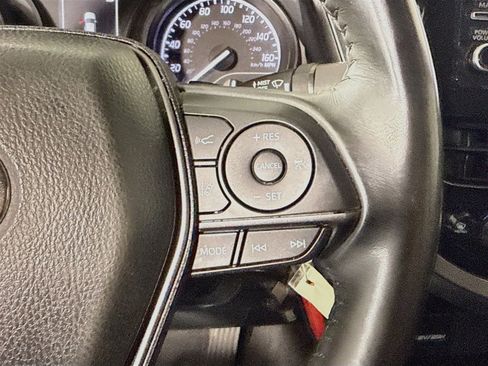 Used 2023 Toyota Camry SE FWD image 15