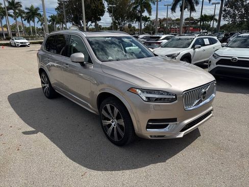 Used 2025 Volvo XC90 B5 Plus w/ Protection Package Premier AWD/4WD image 1