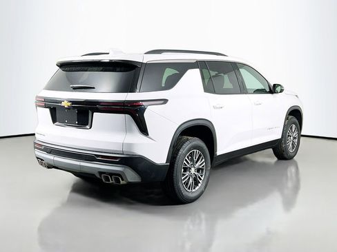 New 2026 Chevrolet Traverse LT w/ LPO, Floor Liner Package image 5