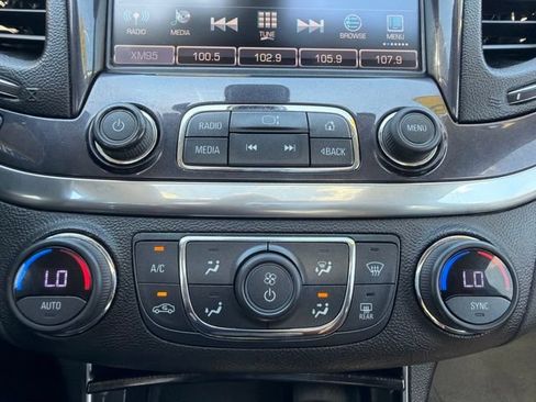 Used 2018 Chevrolet Impala LT w/ Sunroof and Spoiler Package FWD image 28