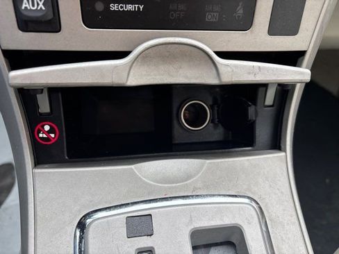 Used 2013 Toyota Corolla LE FWD image 26