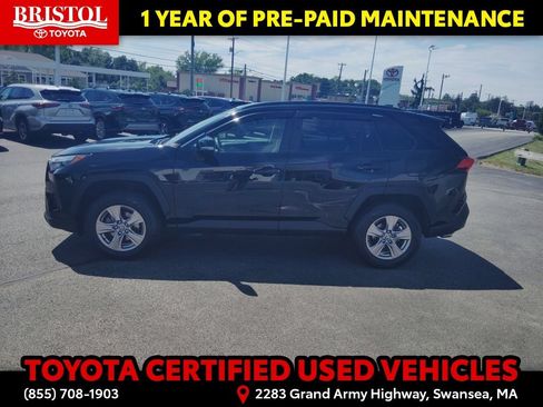 Certified 2022 Toyota RAV4 XLE AWD/4WD image 4