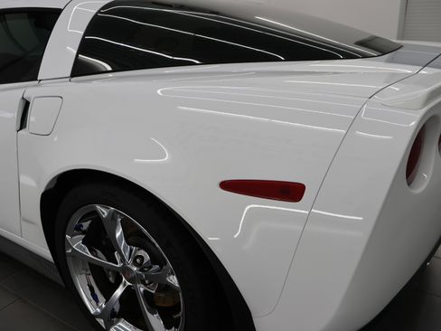 Used 2013 Chevrolet Corvette Grand Sport w/ 4LT Preferred Equipment Group RWD image 27