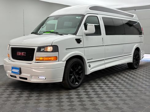 New 2026 GMC Savana 3500 Extended w/ Driver Convenience Package RWD image 16
