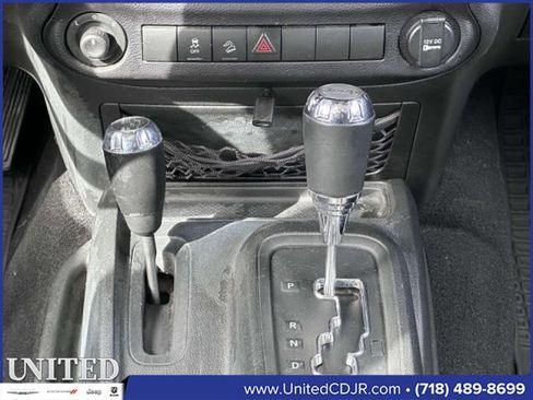 Used 2018 Jeep Wrangler Unlimited Sport S image 20