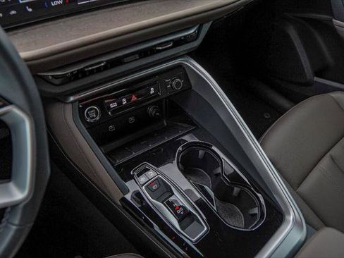 Certified 2025 Audi Q5 Premium w/ Convenience Package AWD/4WD image 17