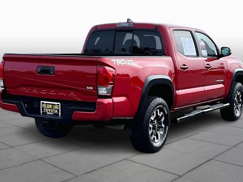 Certified 2016 Toyota Tacoma SR5 image 13