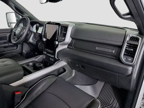 New 2025 RAM 2500 Laramie AWD/4WD image 28