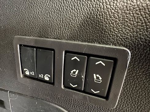 Used 2019 GMC Yukon SLT w/ Open Road Package AWD/4WD image 26
