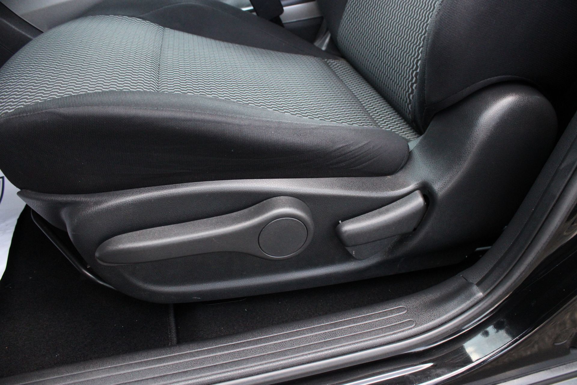 Used 2015 Nissan Juke S AWD/4WD image 13