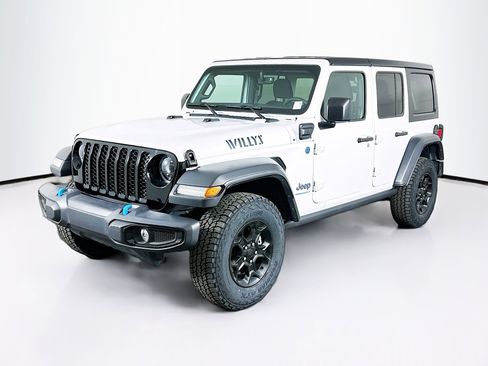 Used 2023 Jeep Wrangler Unlimited w/ Cold Weather Group image 3